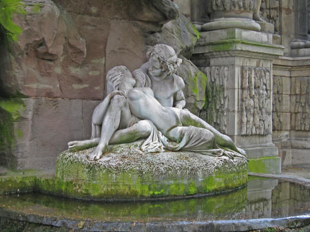 Fontaine de Medicis, Paris France